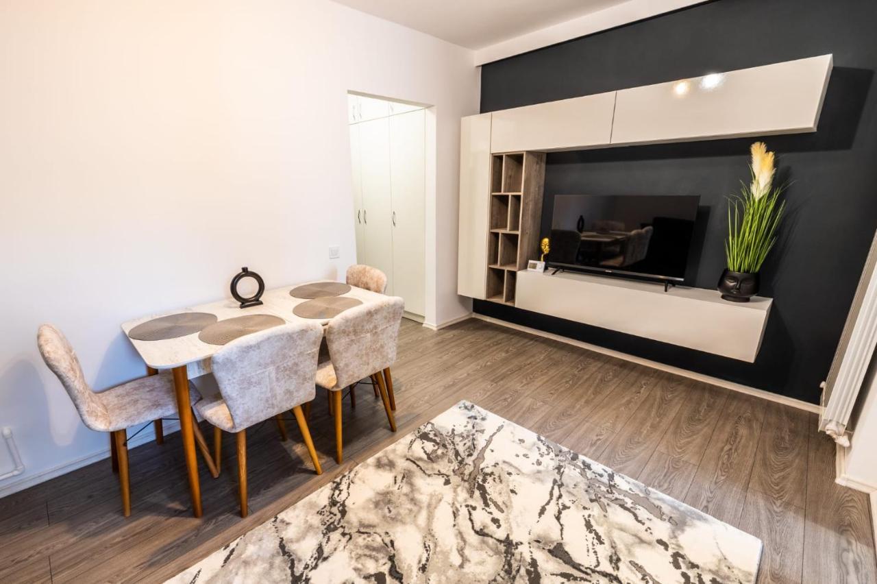 New Home Studio Zalau Bagian luar foto
